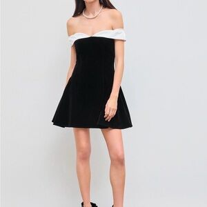 Cider Velvet Off-shoulder Contrasting Ruffle Mini Dress